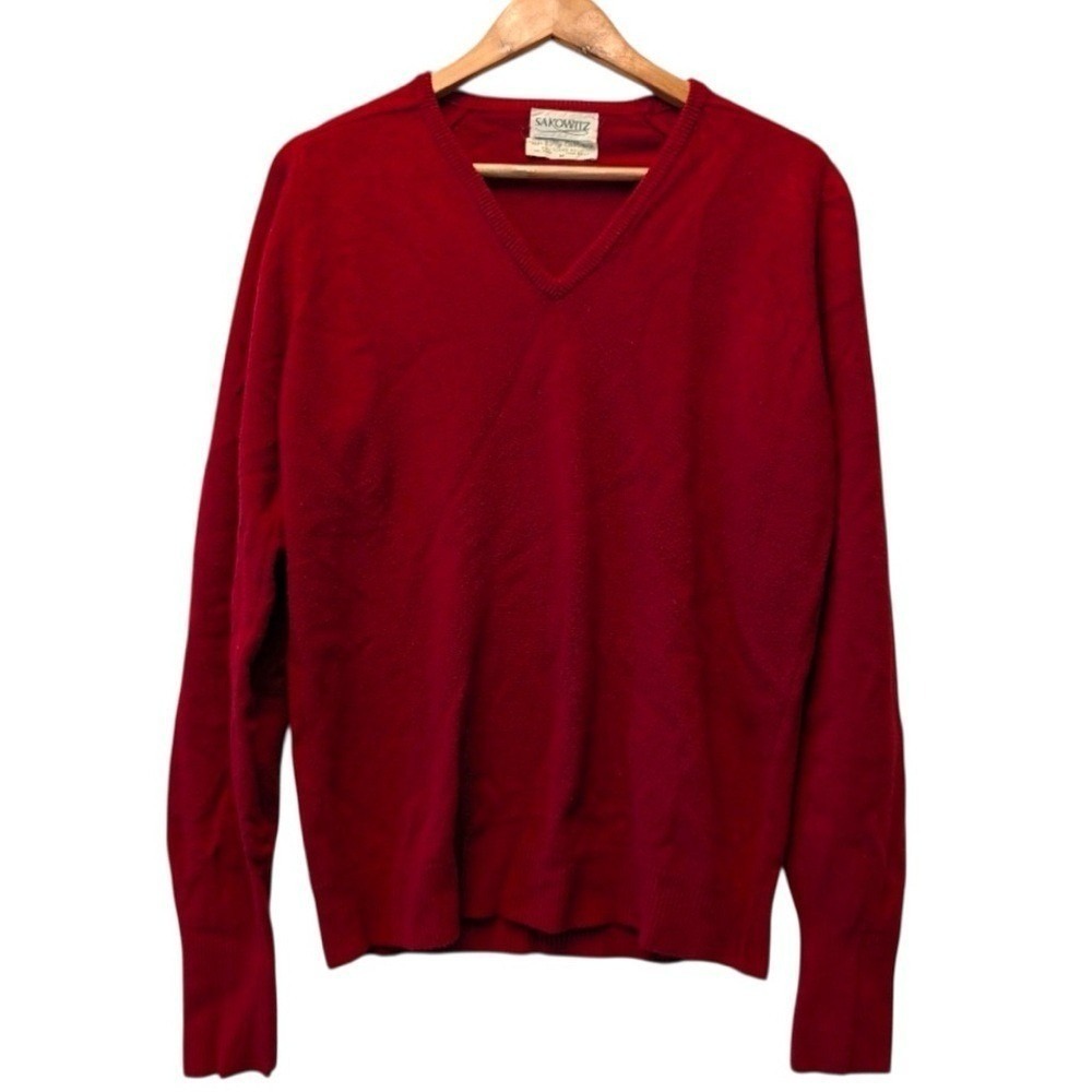 Sakowitz Mens Red 100% 2 Ply Cashmere V-Neck‎ Sweater Vintage Made in USA Medium